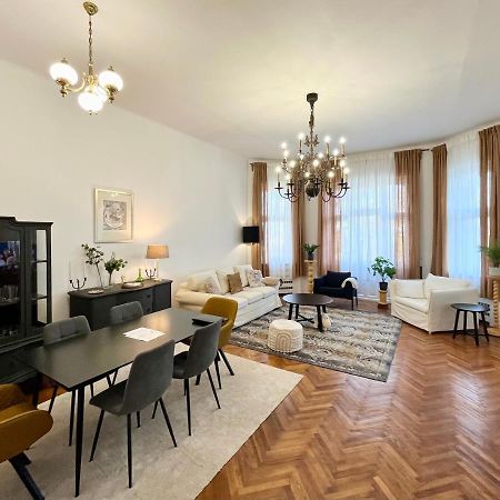 Hillside Luxury Residence Budapest With Free Garage 外观 照片